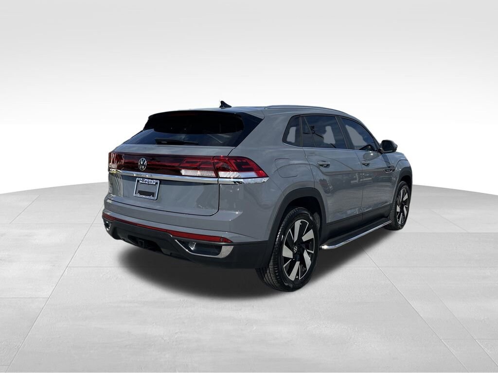 Used 2024 Volkswagen Atlas Cross Sport 2.0T SE w/Technology SUV