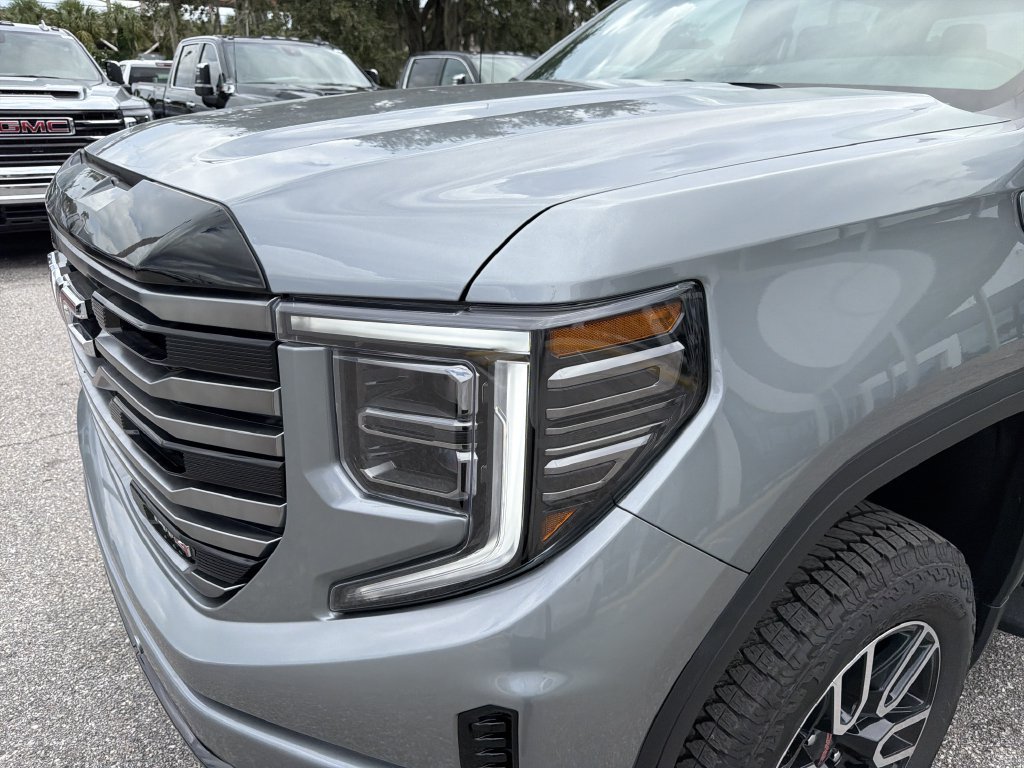 2026 GMC Sierra 1500 AT4 - Photo 8