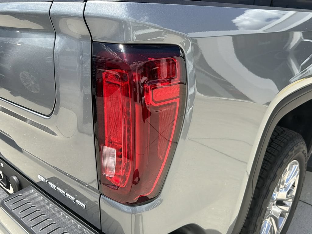 2026 GMC Sierra 1500 Denali - Photo 10