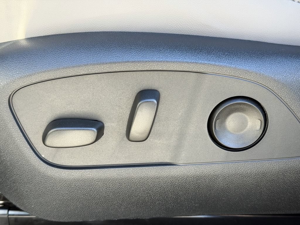 2026 GMC Acadia Elevation - Photo 24