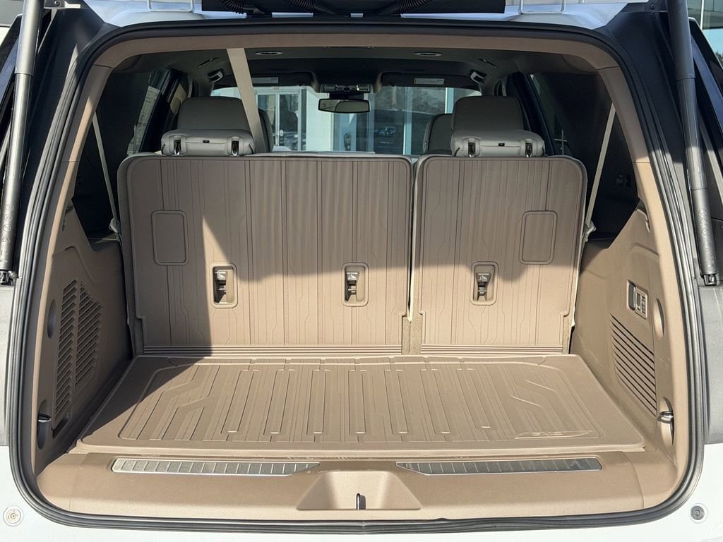 2026 GMC Yukon XL Denali - Photo 12