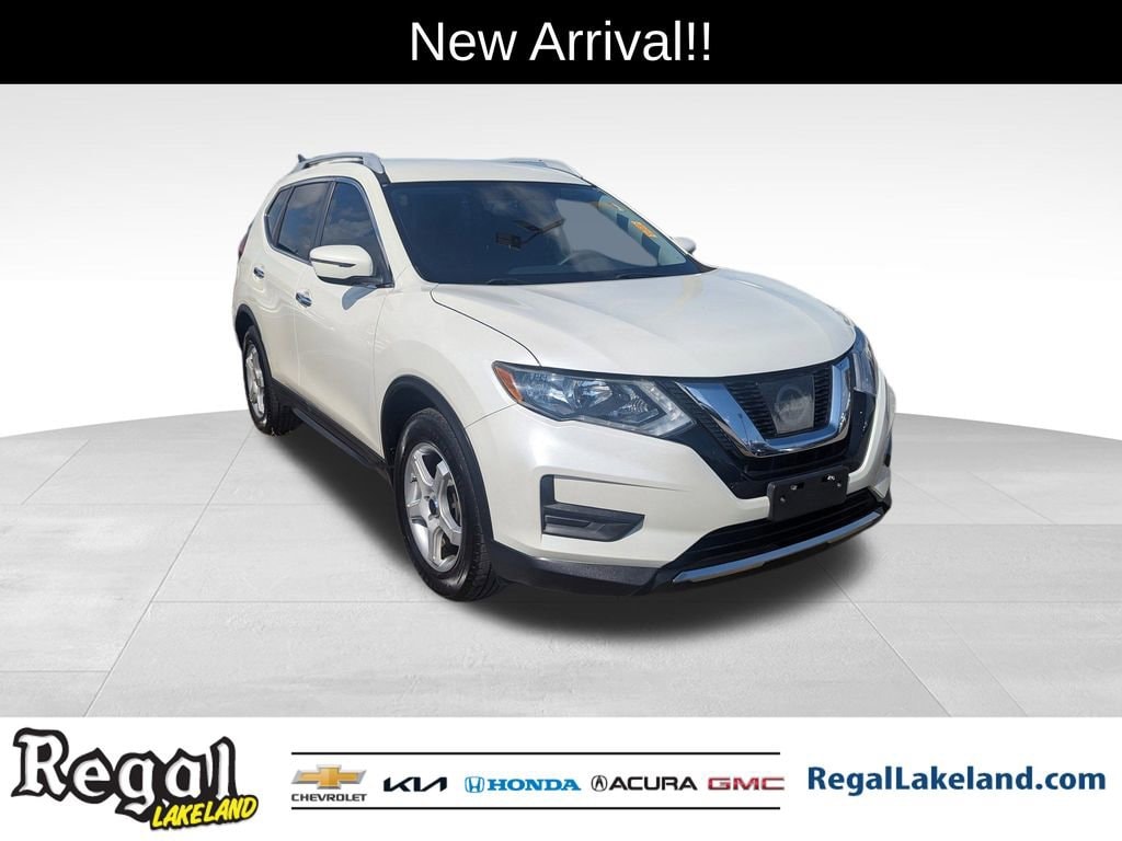 2017 Nissan Rogue SV