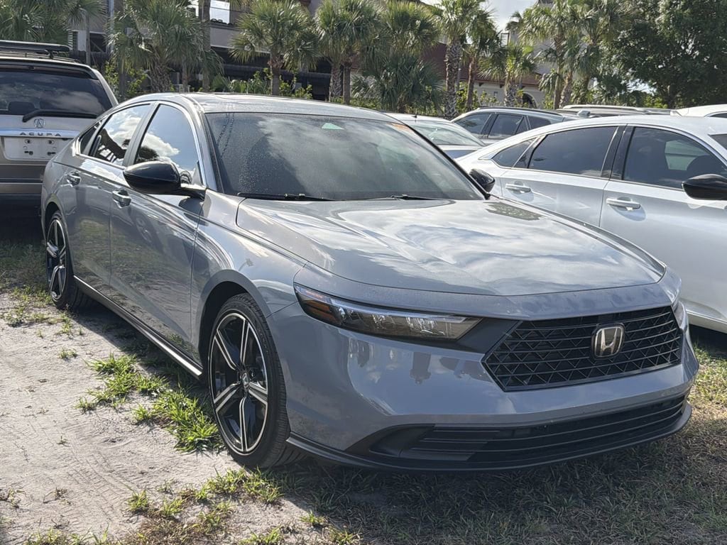2025 Honda Accord Hybrid Sport's photo