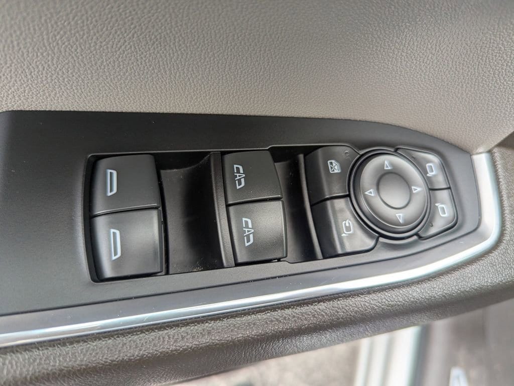 2023 GMC Sierra 1500 SLT - Photo 15