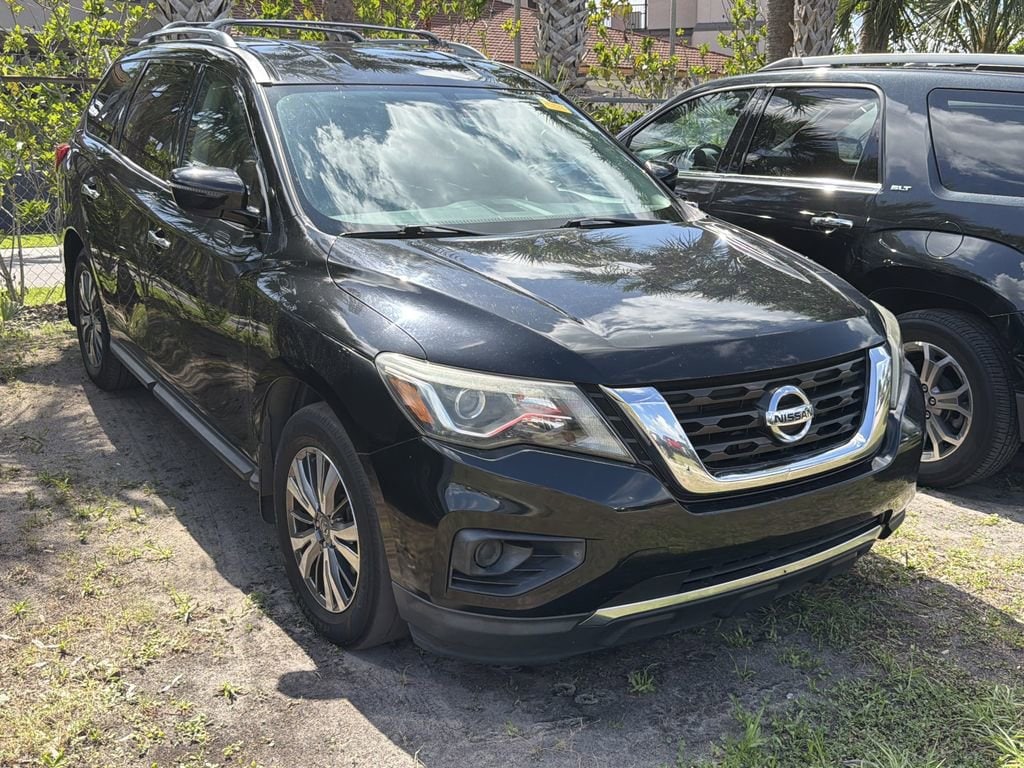2018 Nissan Pathfinder S 2WD's photo