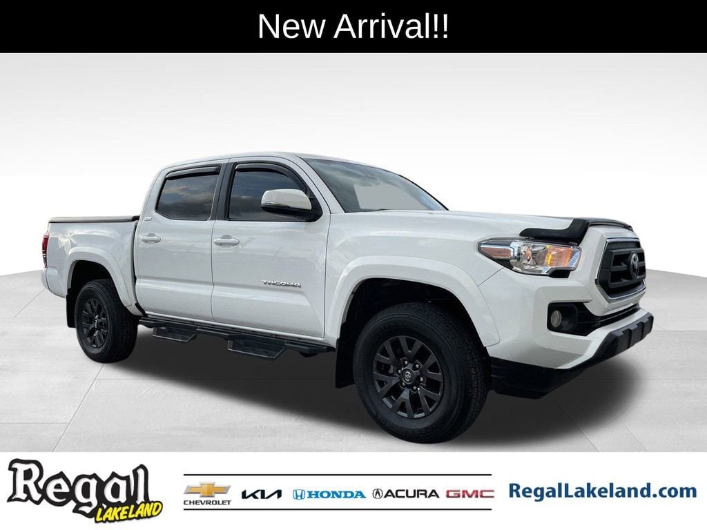 2023 Toyota Tacoma SR5's photo