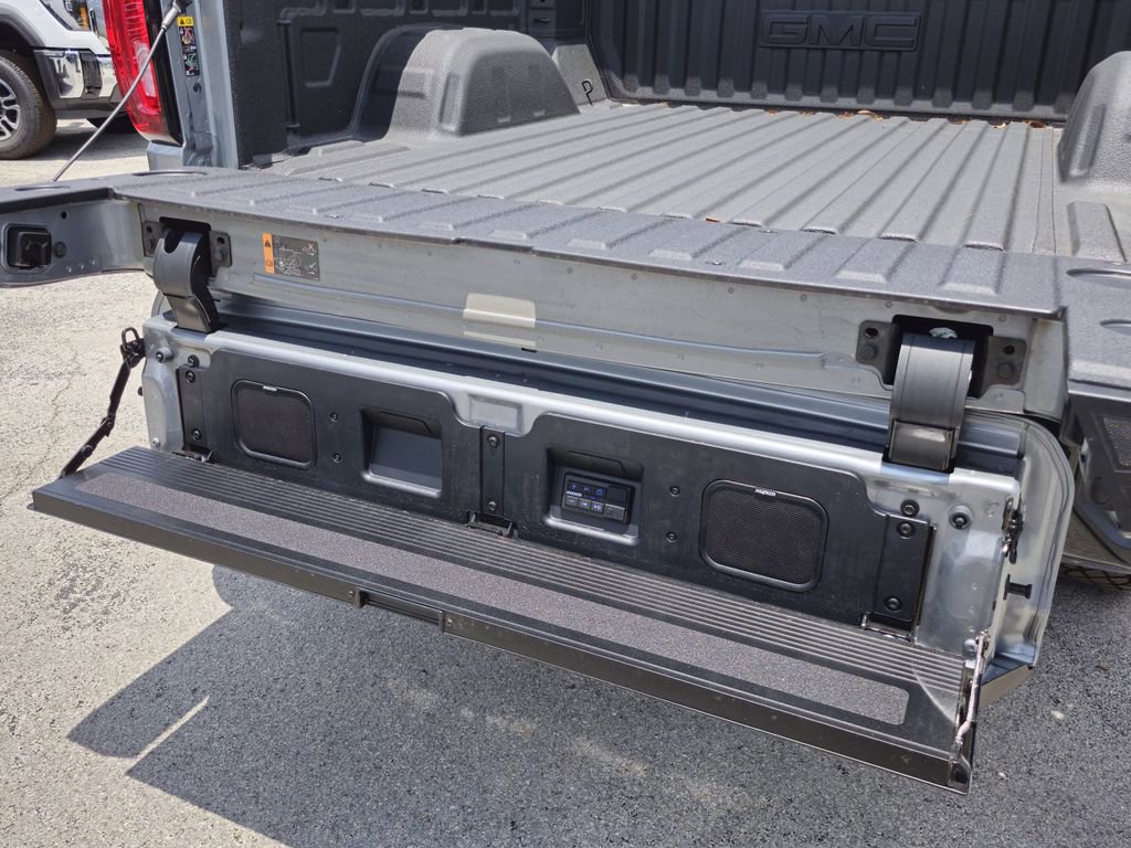 2026 GMC Sierra 1500 AT4X - Photo 10