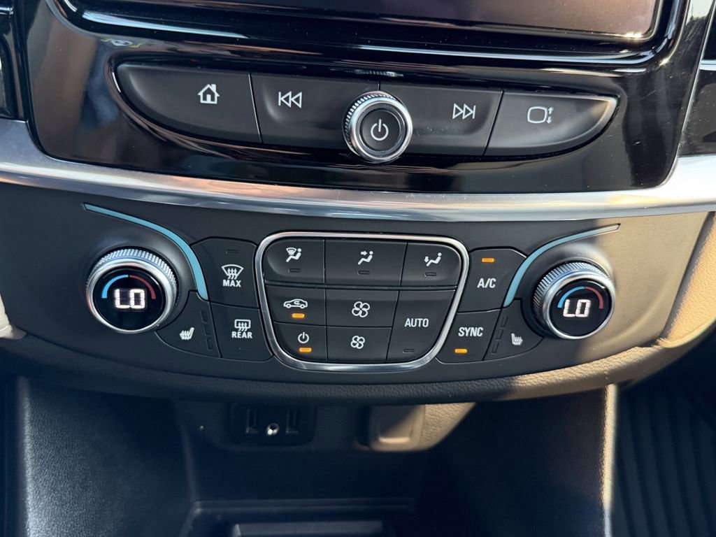 2023 Chevrolet Traverse 1LT - Photo 25