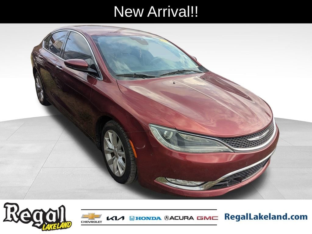 2015 Chrysler 200 C's photo