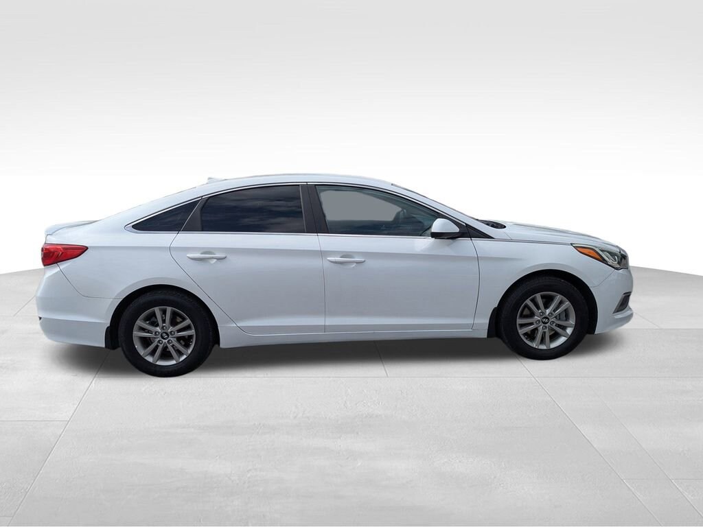 Used 2016 Hyundai Sonata 2.4L SE Sedan
