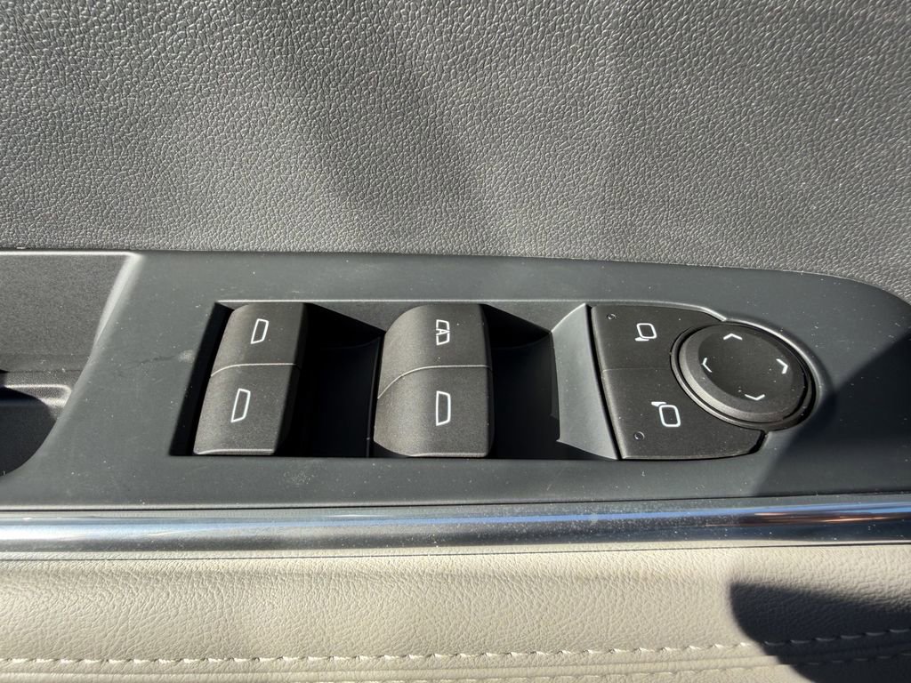 2026 GMC Acadia Elevation - Photo 21