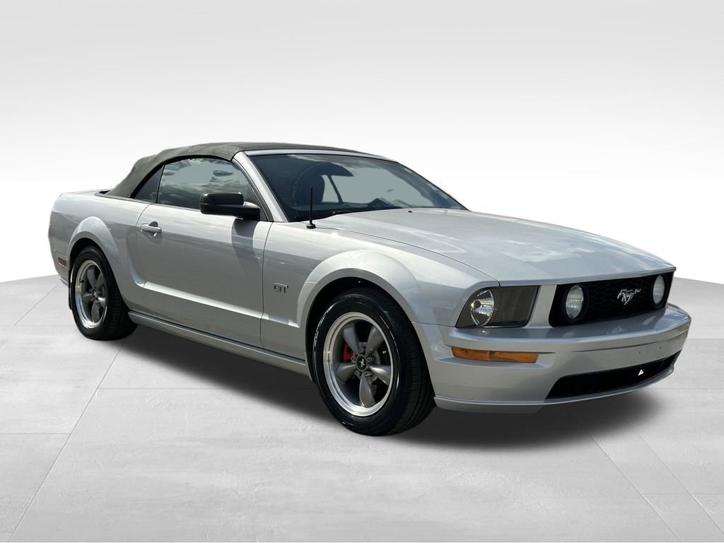 Used 2006 Ford Mustang GT Premium with VIN 1ZVFT85H665235378 for sale in Lakeland, FL