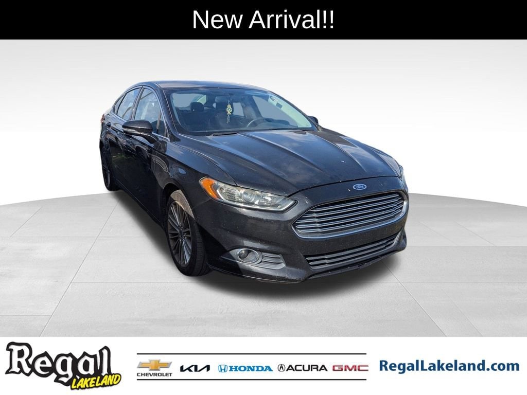 2013 Ford Fusion SE