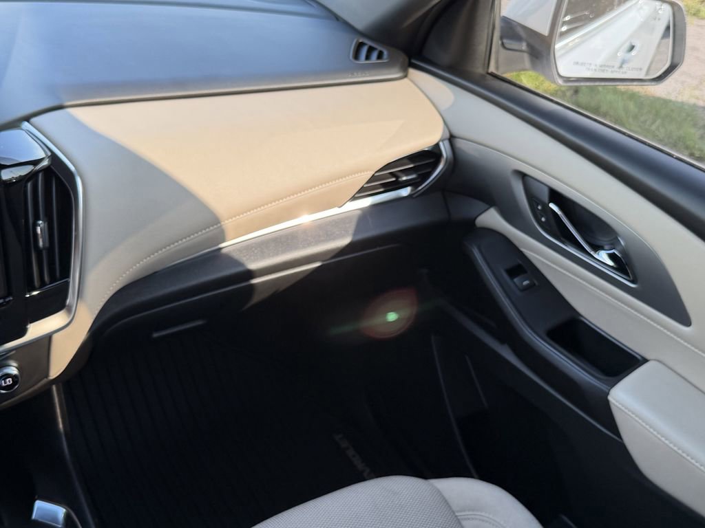 2023 Chevrolet Traverse 1LT - Photo 15