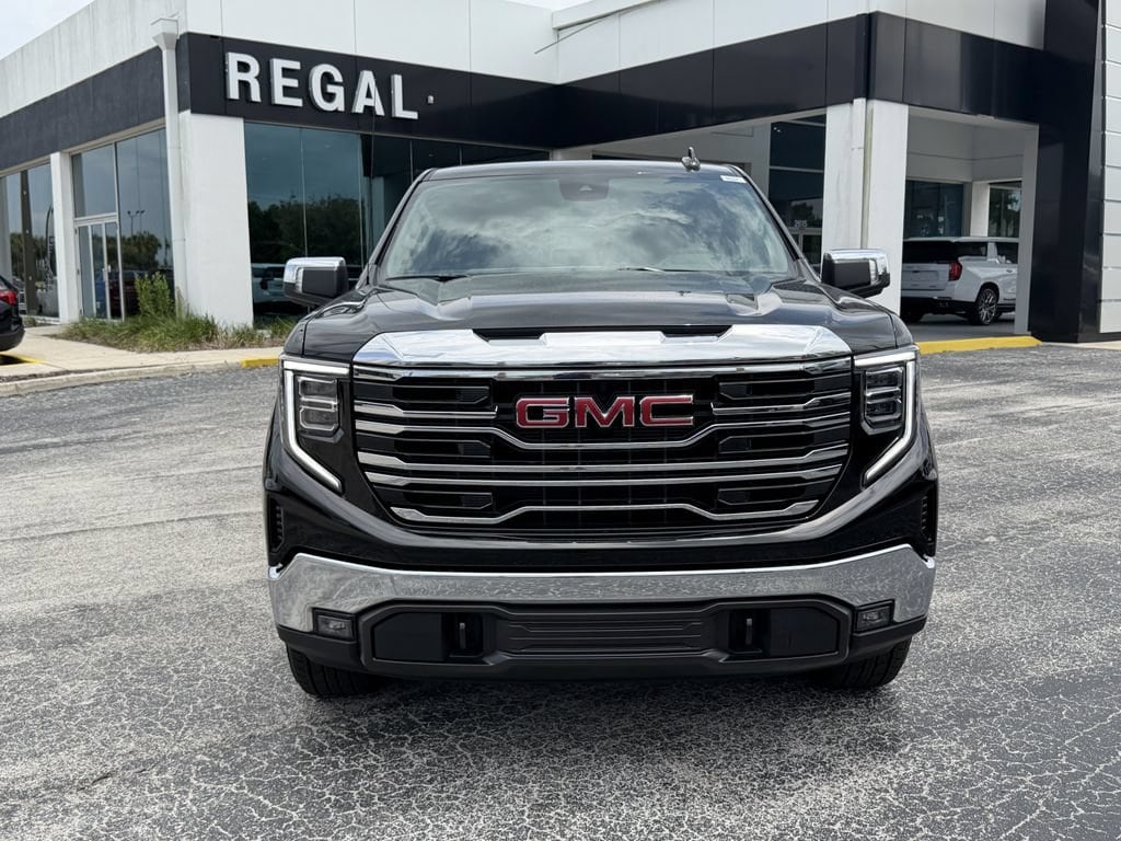 2026 GMC Sierra 1500 SLT - Photo 9