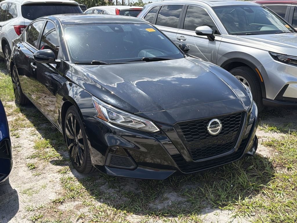 2021 Nissan Altima 2.5 SR's photo