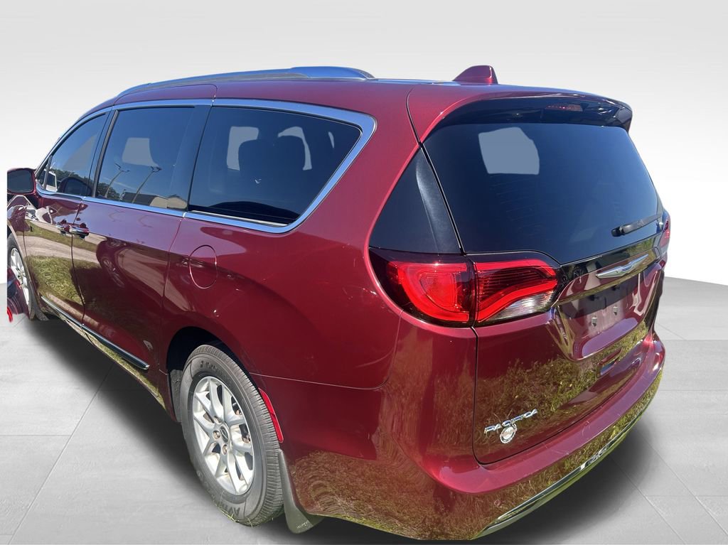 2020 Chrysler Pacifica Touring L photo 3