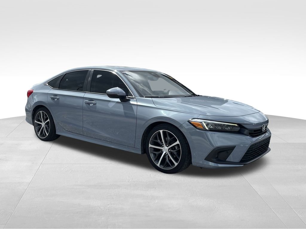 2022 Honda Civic Touring photo 2