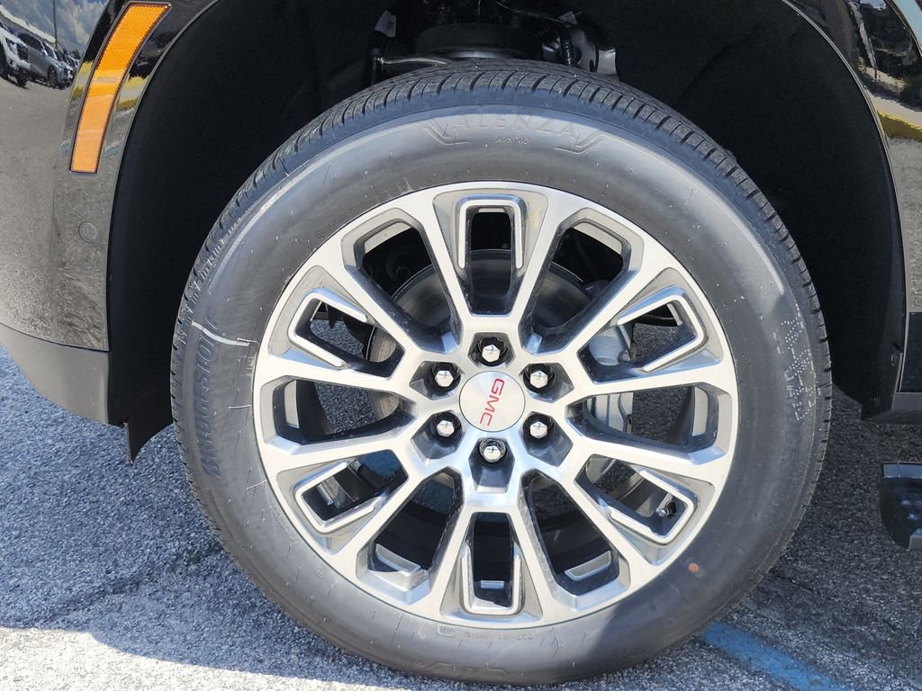 2026 GMC Yukon XL Denali - Photo 30