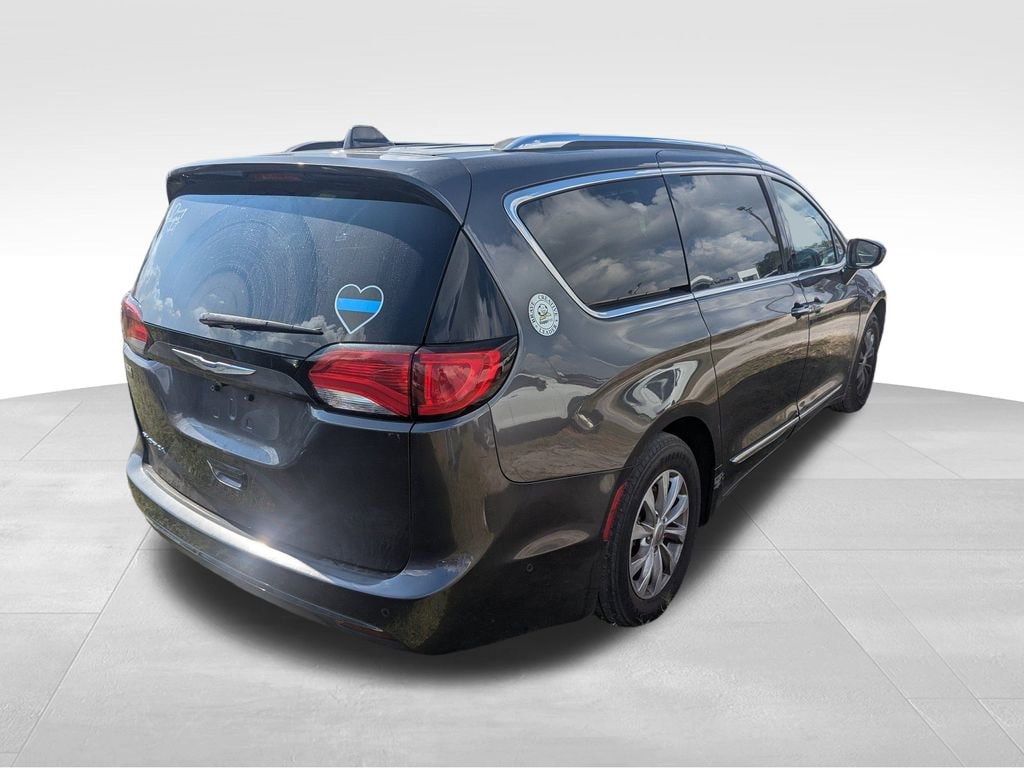 Used 2018 Chrysler Pacifica Touring L with VIN 2C4RC1BG6JR233421 for sale in Lakeland, FL