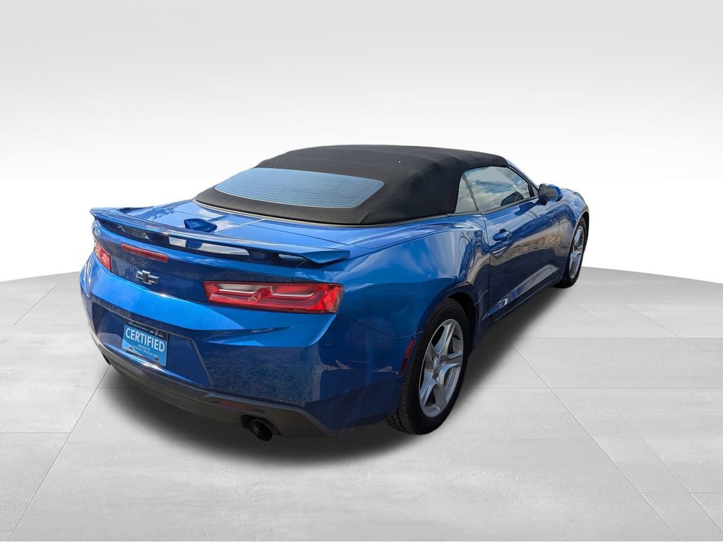 2017 Chevrolet Camaro 1LT photo 2