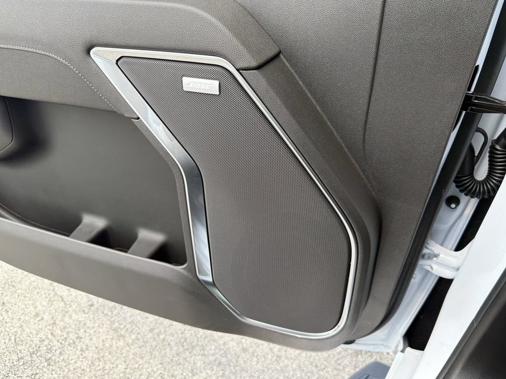 2026 GMC Sierra 1500 SLT - Photo 23