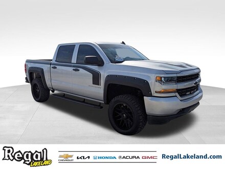 2018 Chevrolet Silverado 1500 Custom Truck Crew Cab