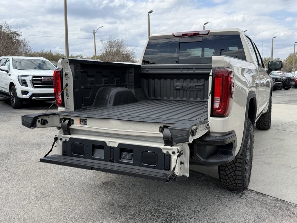 2026 GMC Sierra 1500 AT4X - Photo 13