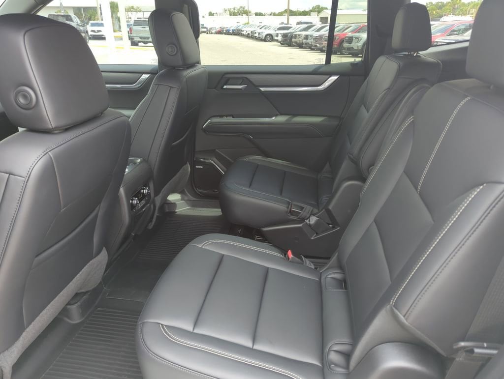 2026 GMC Acadia Elevation - Photo 16