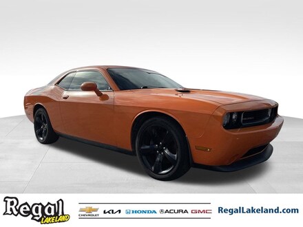 2014 Dodge Challenger SXT Plus Coupe
