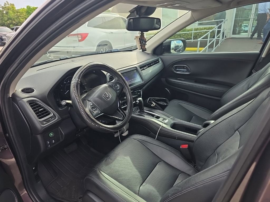 2021 Honda HR-V EX-L photo 3