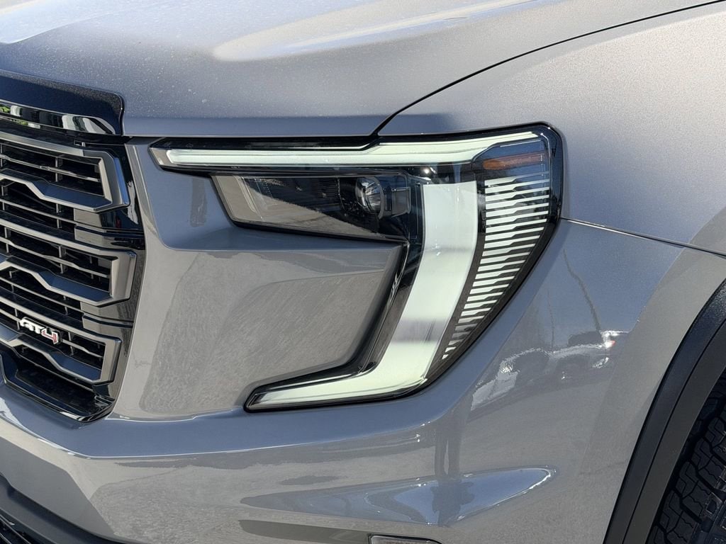2026 GMC Acadia AT4 - Photo 10