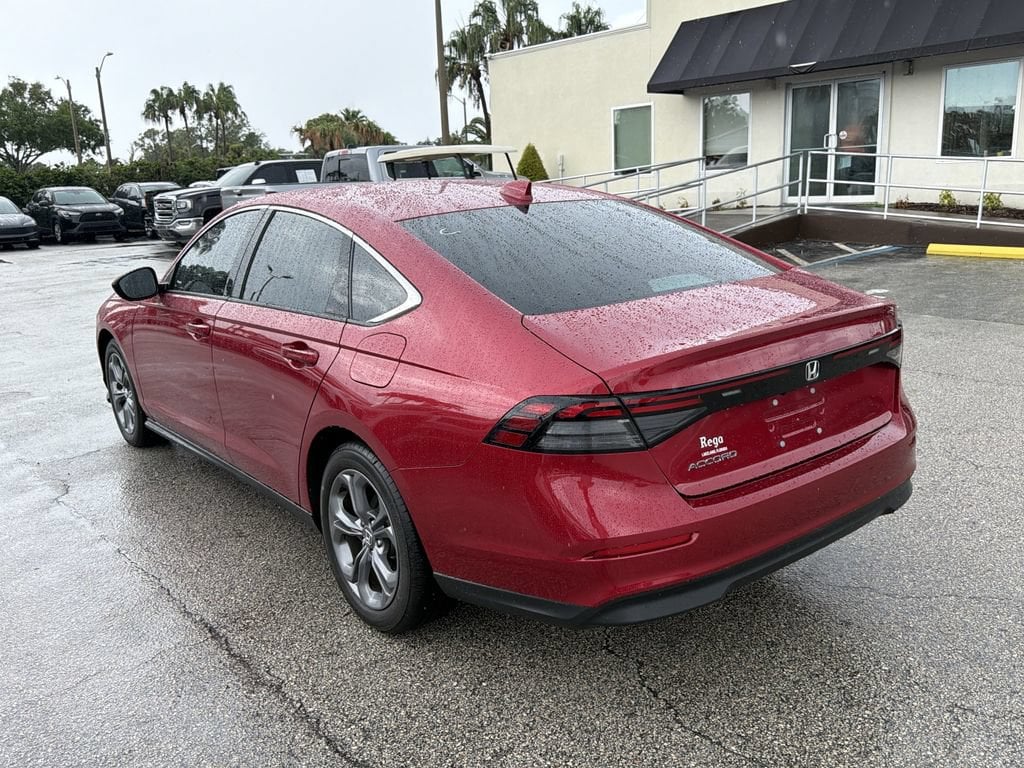 2024 Honda Accord EX - Photo 6