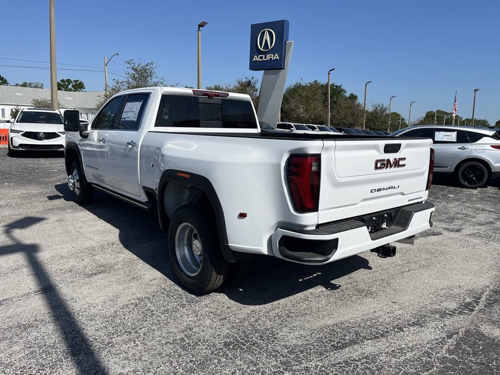 2025 Gmc Sierra 3500 HD Denali photo 4