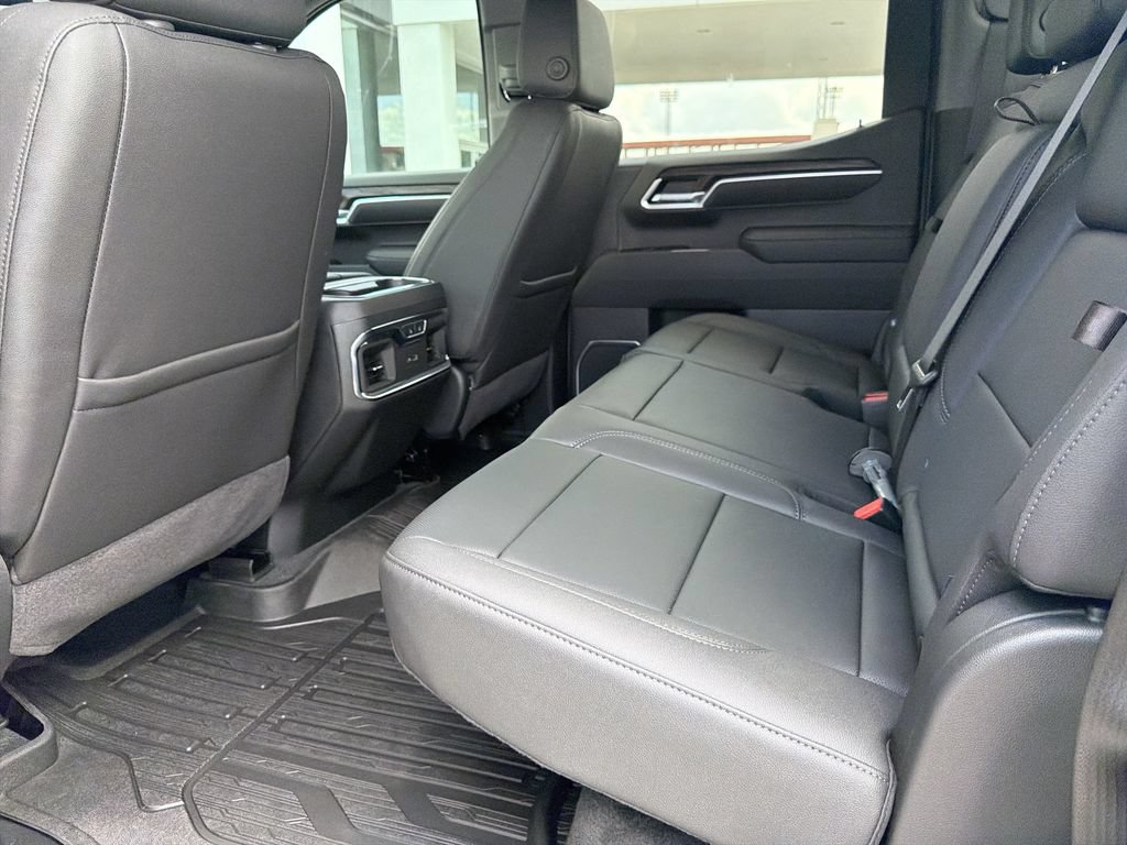 2026 GMC Sierra 1500 SLT - Photo 16