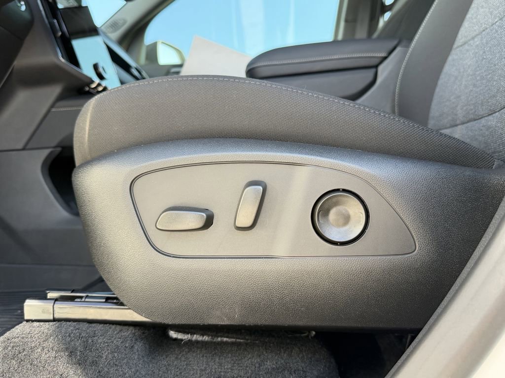 2026 GMC Acadia Elevation - Photo 23