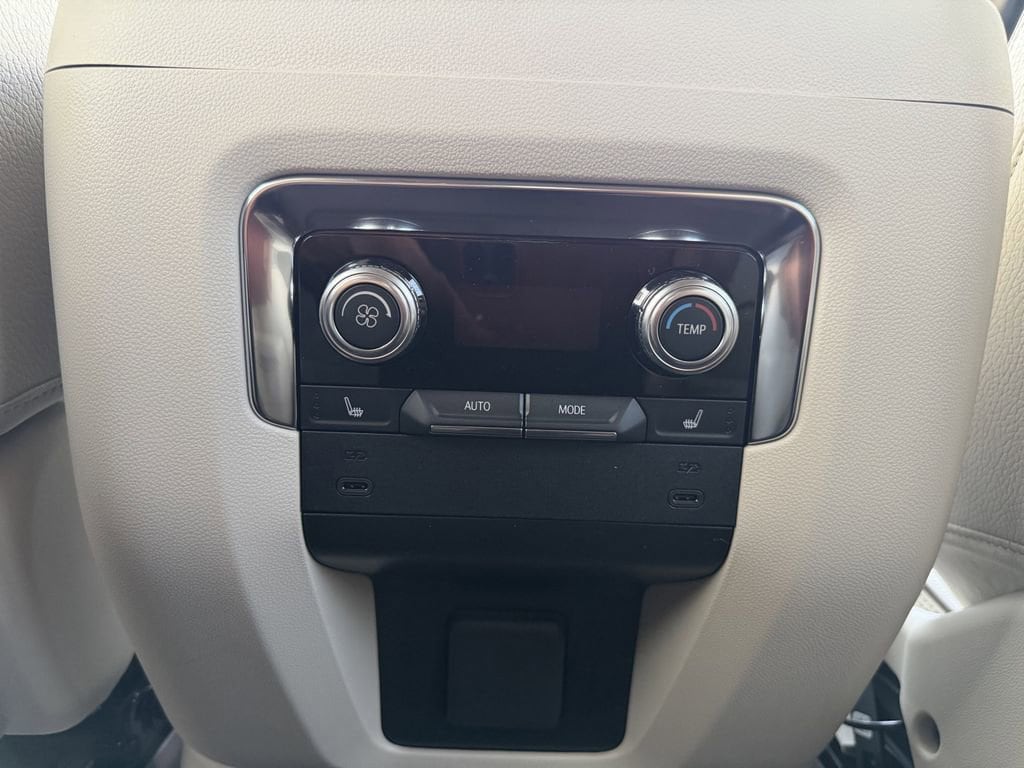 2026 GMC Yukon XL Denali - Photo 18