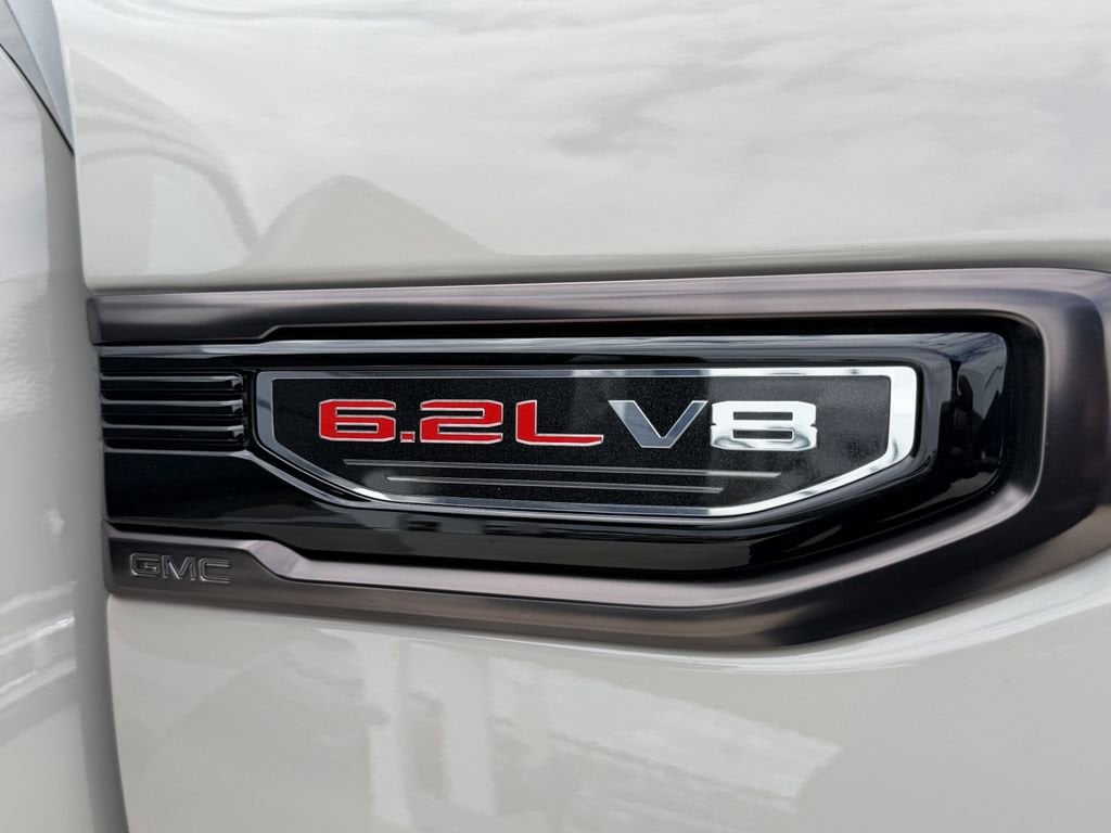 2026 GMC Sierra 1500 AT4X - Photo 14