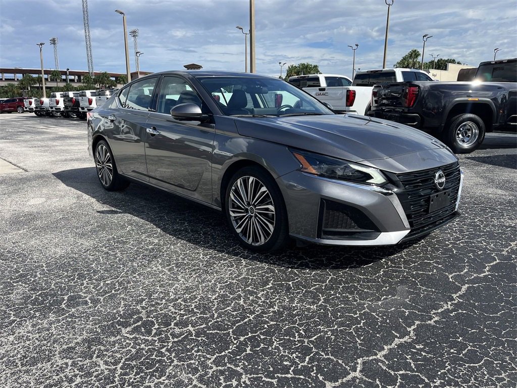 Used 2023 Nissan Altima SL with VIN 1N4BL4EV3PN344842 for sale in Lakeland, FL