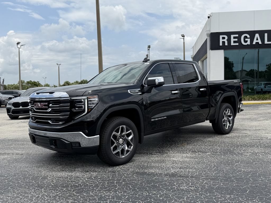 2026 GMC Sierra 1500 SLT - Photo 8