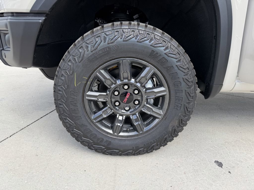 2026 GMC Sierra 1500 AT4X - Photo 33