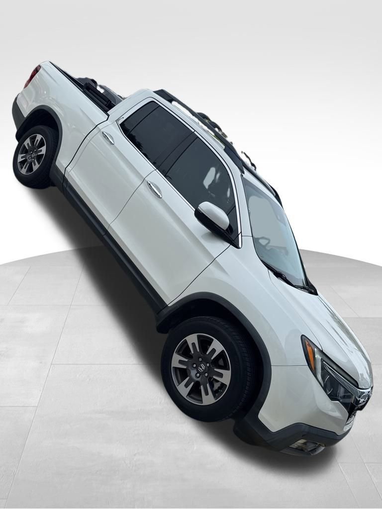 2018 Honda Ridgeline RTL-E photo 3