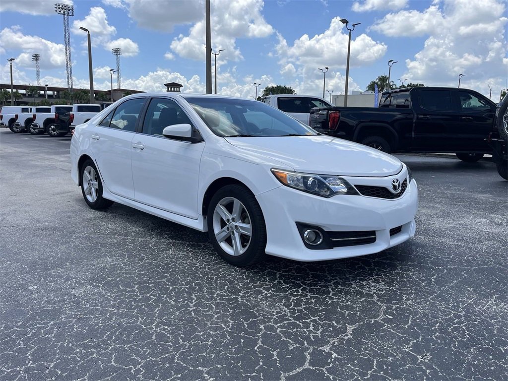 Used 2014 Toyota Camry SE with VIN 4T1BF1FK6EU309344 for sale in Lakeland, FL