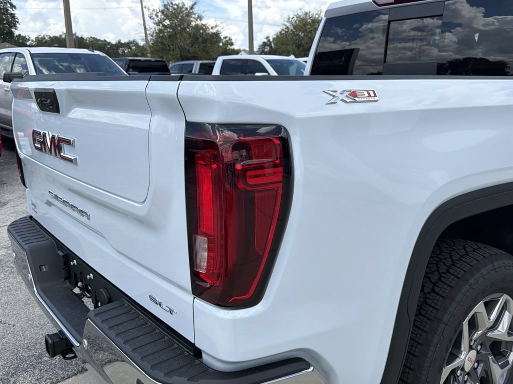 2026 GMC Sierra 1500 SLT - Photo 10