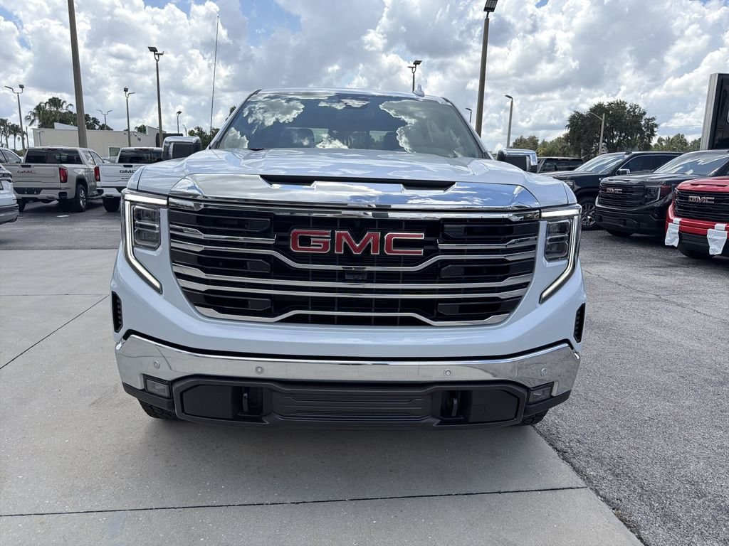 2026 GMC Sierra 1500 SLT - Photo 9