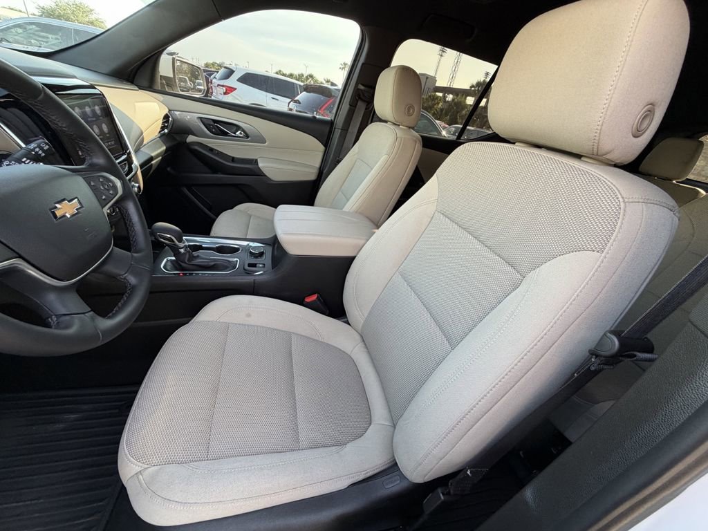 2023 Chevrolet Traverse 1LT - Photo 21
