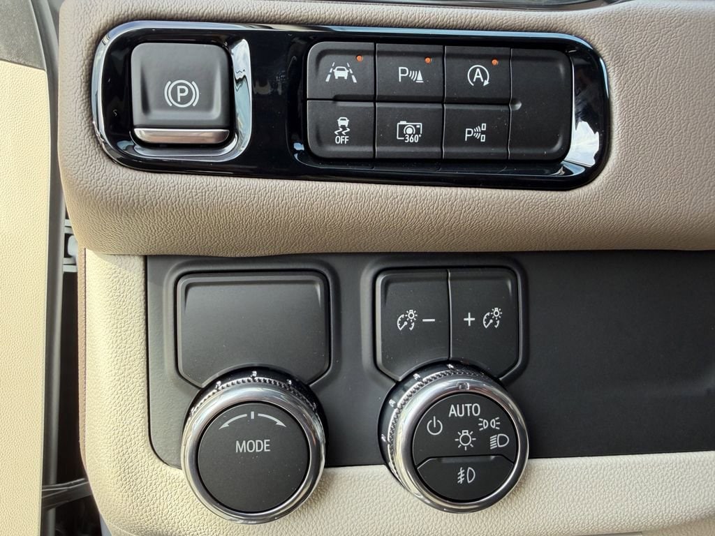 2026 GMC Yukon XL Denali - Photo 24