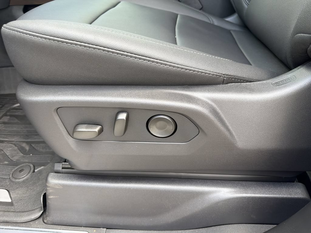 2026 GMC Sierra 1500 SLT - Photo 20