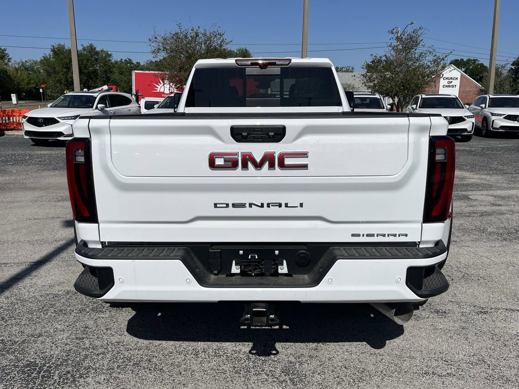 2025 Gmc Sierra 3500 HD Denali photo 3