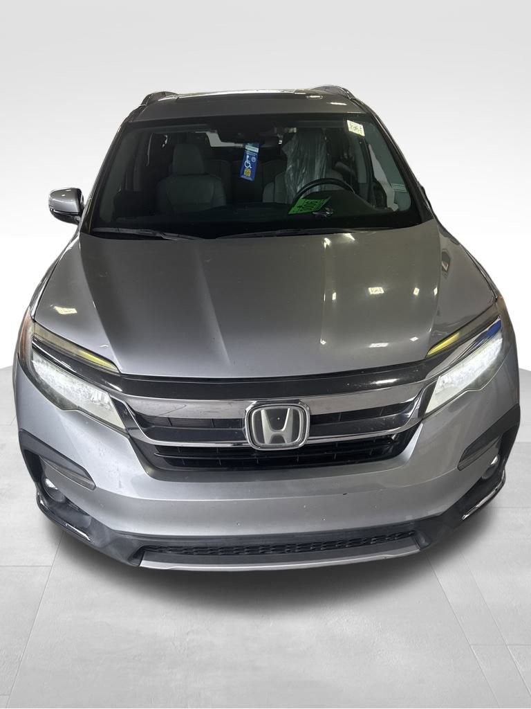 2019 Honda Pilot Touring photo 2